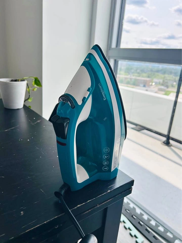 Iron - Black and Decker