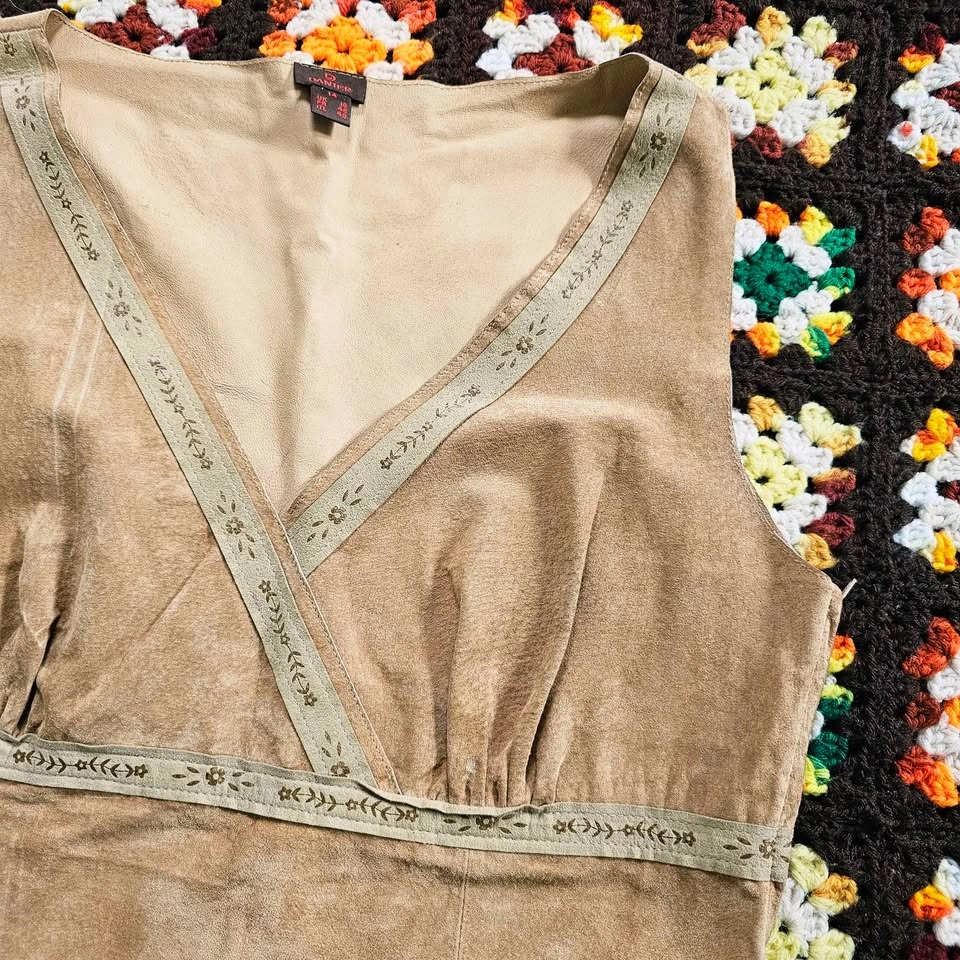 Size 14 Y2K Genuine Suede Leather 70s Inspired Danier Top - photo 3