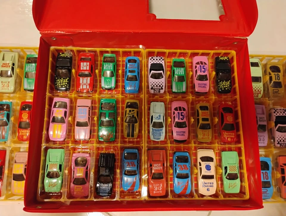 22 Hot Wheels & 48 Other Die-Cast/Plastic Mini Model Cars - photo 5