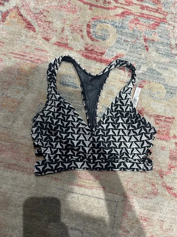Sports Bras and Active Tanks - photo 2