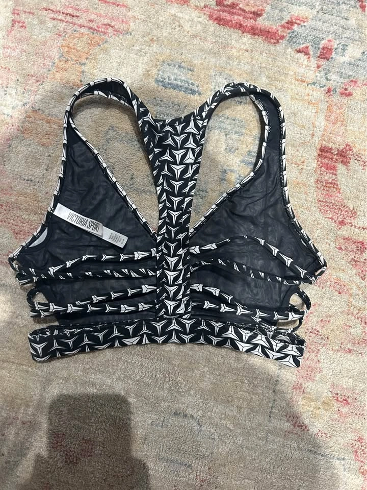 Sports Bras and Active Tanks - photo 3