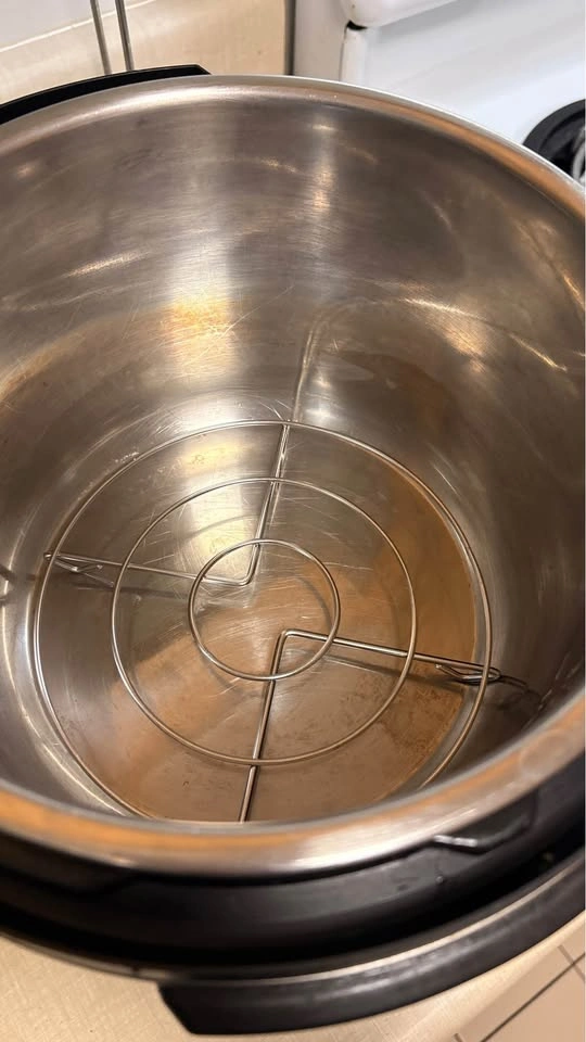 Instant Pot 6quart - photo 2