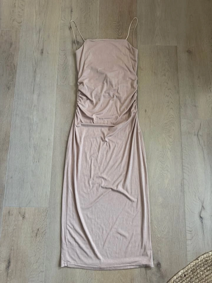 Nude Twist Back Midi Dress - photo 4