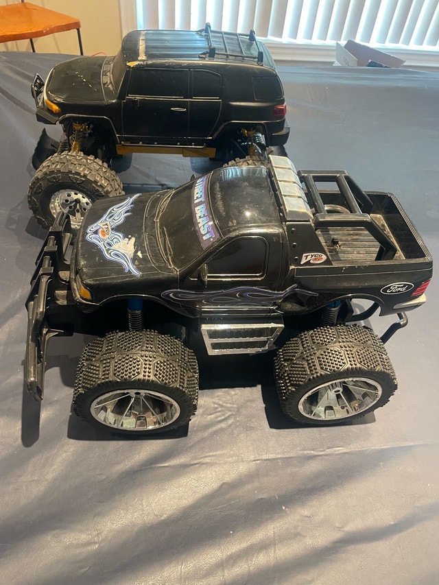 Tyco RC Monster Trucks - Ford, Toyota - photo 3