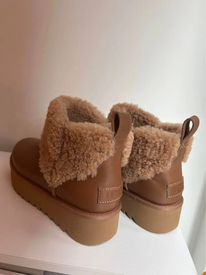 New UGG Ultra Mini Alina Ankle Boots -Size 7 - photo 3