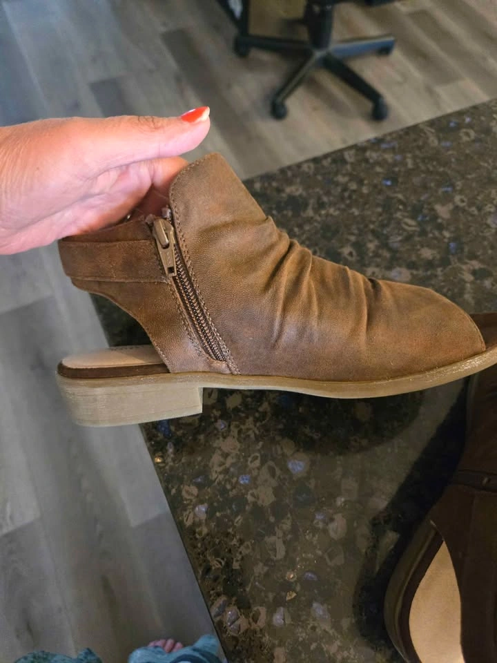 Denver Hayes Open Toe Bootie Sandals - photo 3