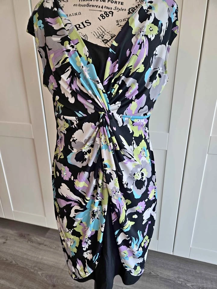 Floral Twist Front Sleeveless Dress