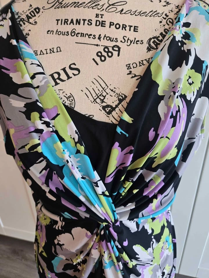 Floral Twist Front Sleeveless Dress - photo 3