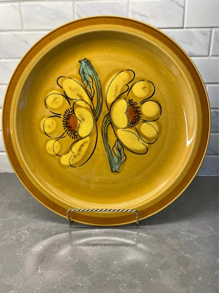 Vintage International Stoneware Calypso S296 Round Platter