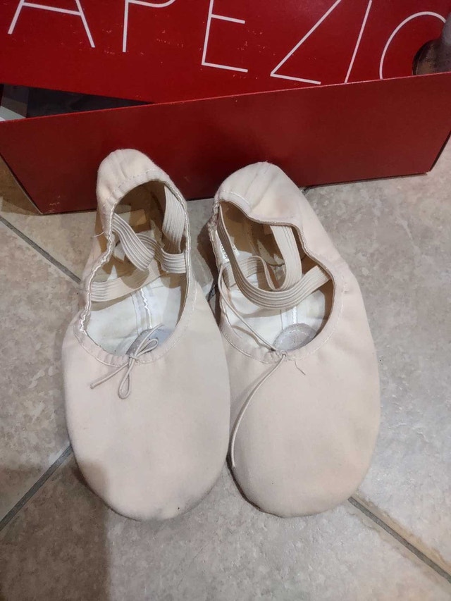 Angelo Luzio Ballet Shoes Size 6