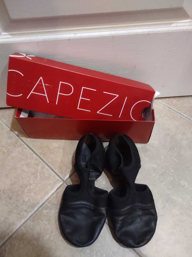 Capezio Padini Jazz Shoes Size 8 - photo 2
