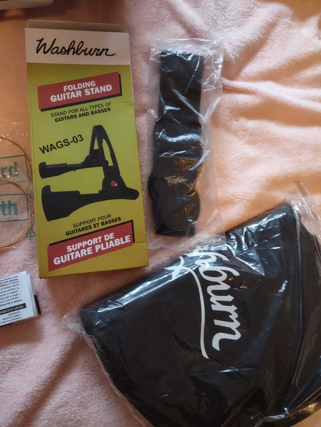 Washburn Premium Acoustic Guitar + Accessories - photo 4