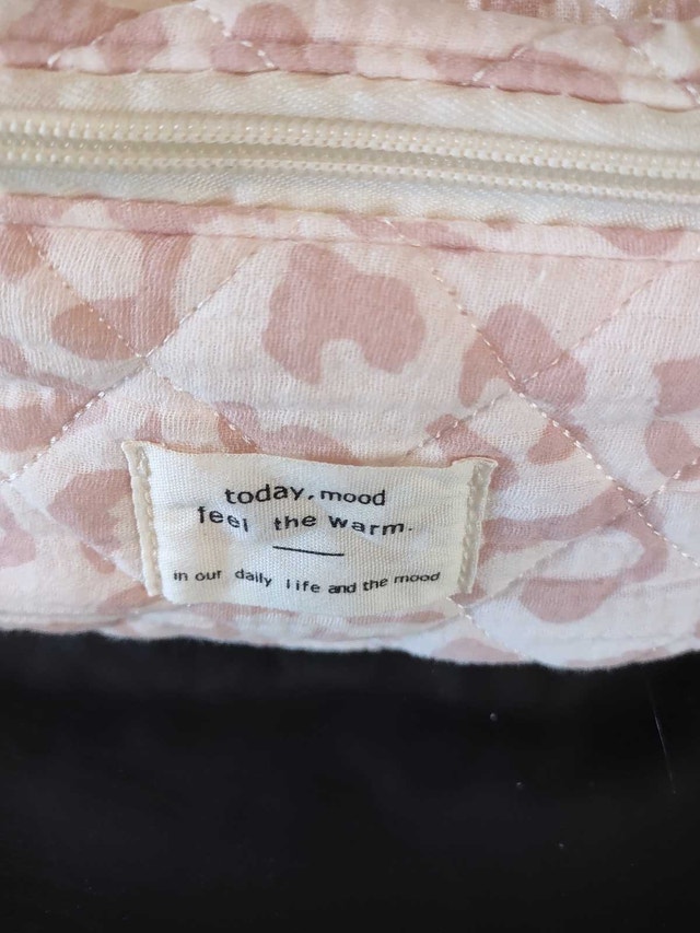 Makeup Bag - photo 2