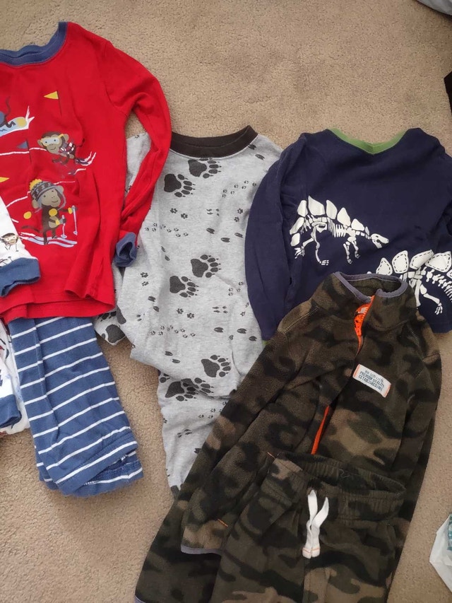 Boys Pajamas Size 5-8 - photo 4