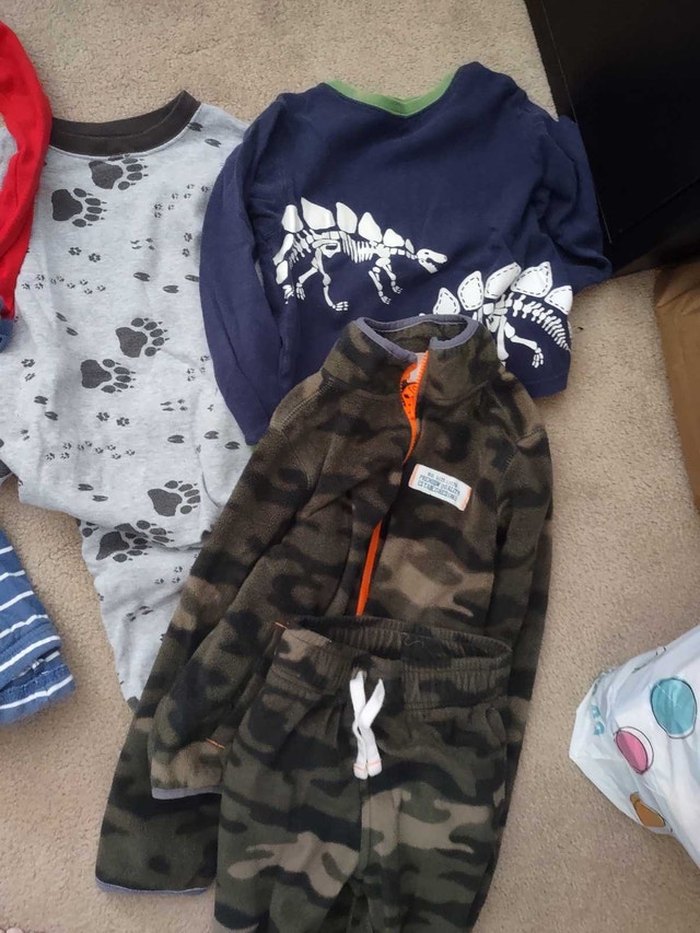 Boys Pajamas Size 5-8 - photo 5