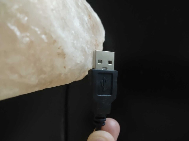 Salt Rock Lamp - photo 2