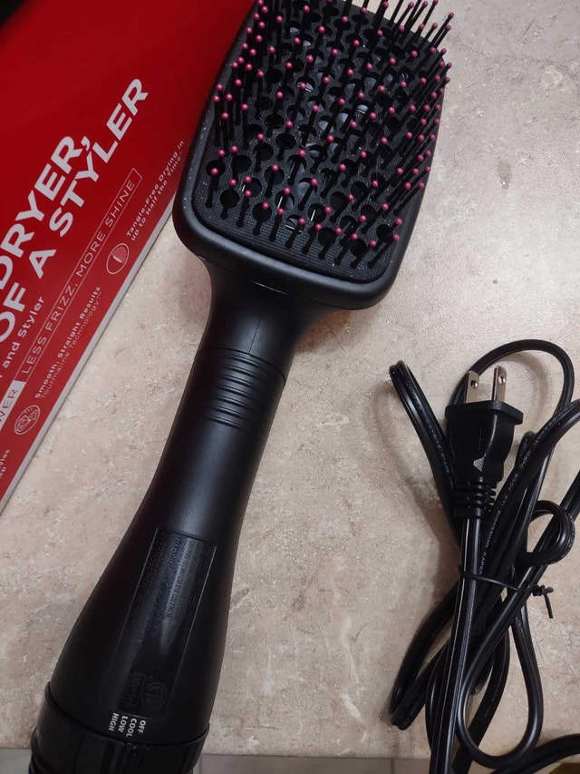 Revlon One Step Hair Dryer and Styler - photo 2