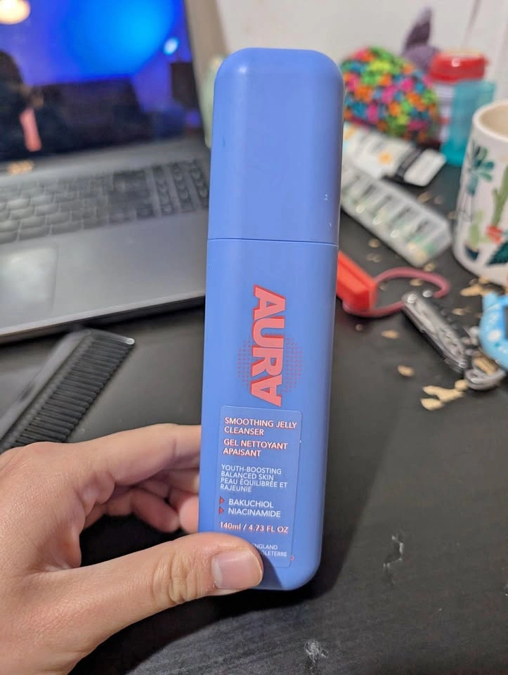 Aura Smoothing Jelly Cleanser - new