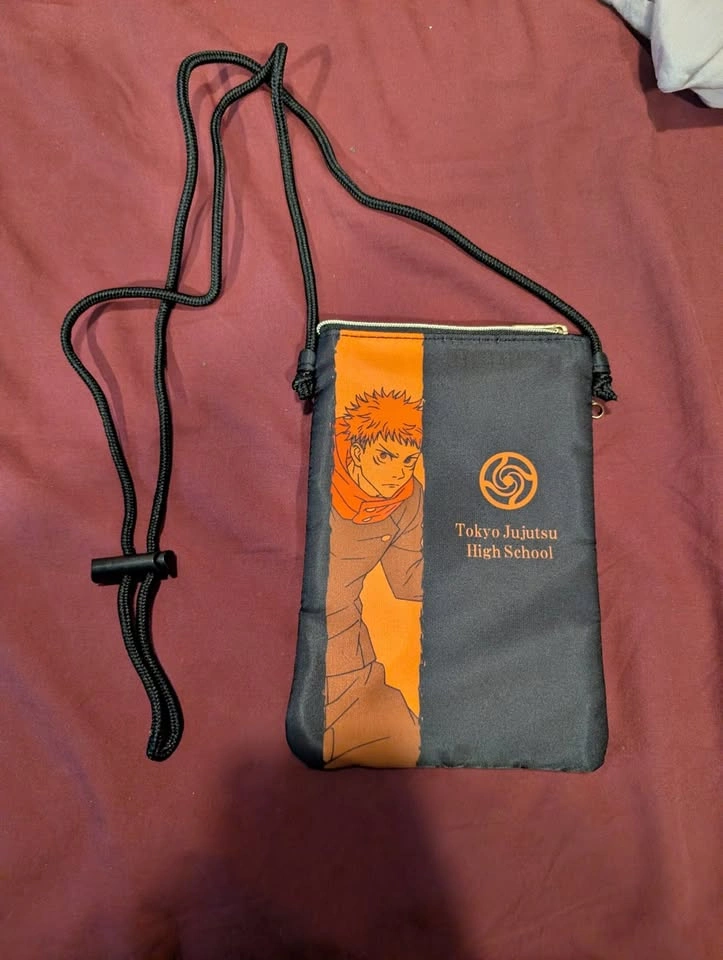 Jujutsu Kaisen Yuji Itadori pouch
