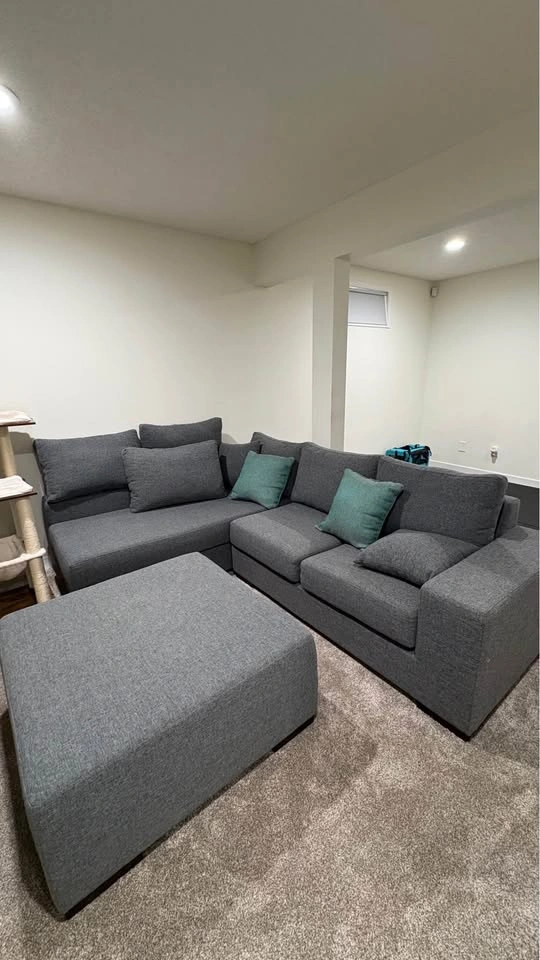 Large grey sectional and ottoman - photo 3