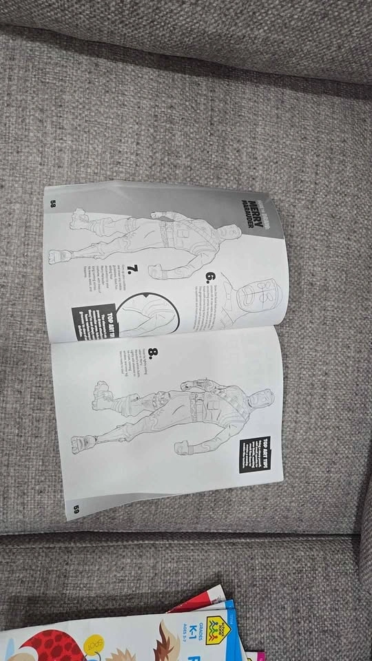 Official Fortnite How to Draw Book - photo 3