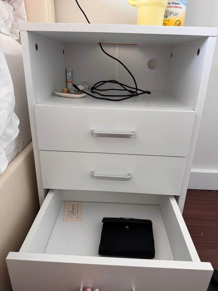 White 3-Drawer Nightstand with Charging Station - photo 3