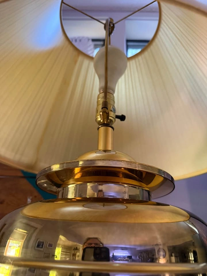Vintage Brass Ginger Jar Lamp with oversized shade - photo 5