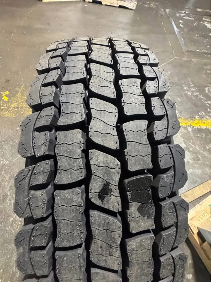 LONGMARCH LM707 winter pattern heavy duty tire good for highway image indicator(2)