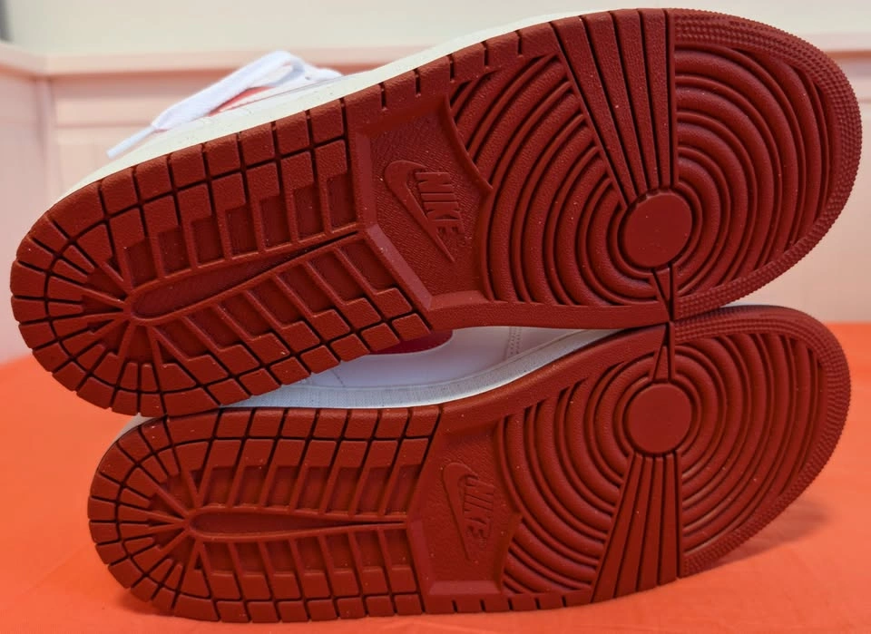 Men's Air Jordan 1 Mid SE "Dune Red" - BNIB - photo 3