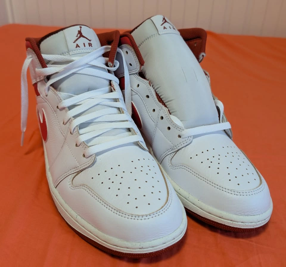 Men's Air Jordan 1 Mid SE "Dune Red" - BNIB - photo 4