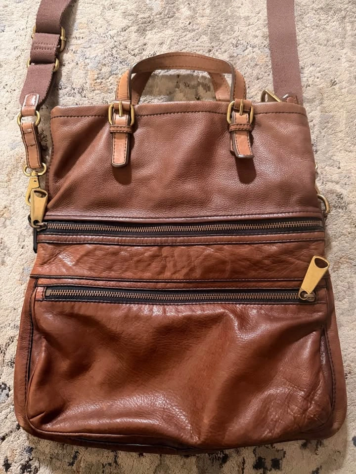 Fossil Explorer Leather Foldover Tote - photo 3