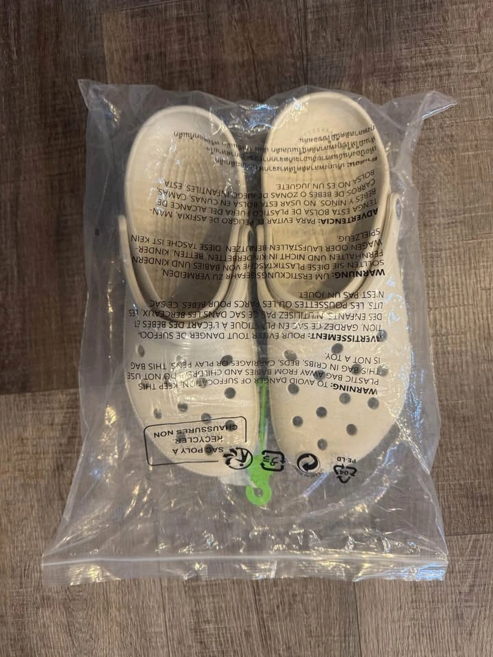 BRAND NEW WITH TAGS CROCS Clogs STUCCO Size M11 W13 - photo 3