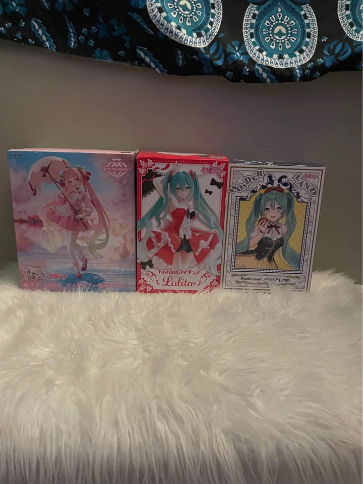 Anime Figure Lot - Bandai Namco Rent-A-Girlfriend, Miku - photo 3