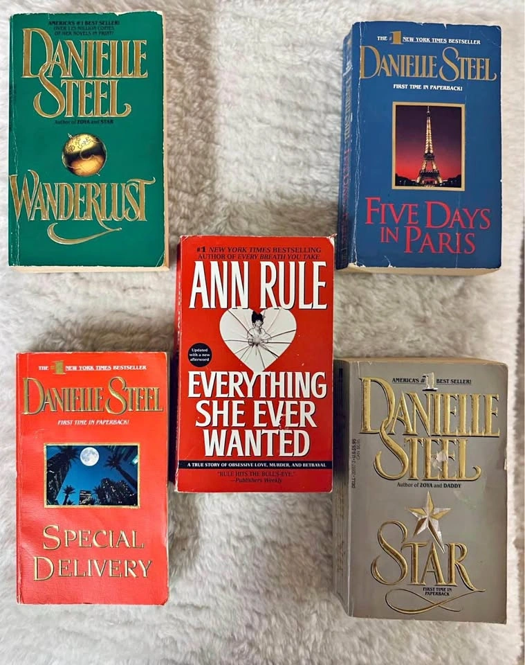 Danielle Steel Paperback Lot + Ann Rule (10 Books)