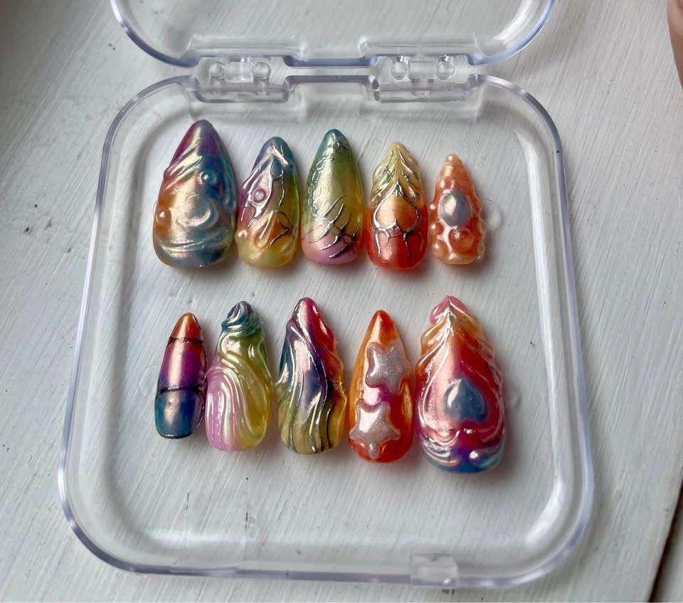 Custom press on nails - photo 4