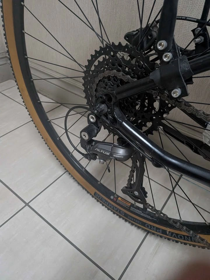 Garneau Hybrid Bike with hydraulic Disc Brakes - photo 2