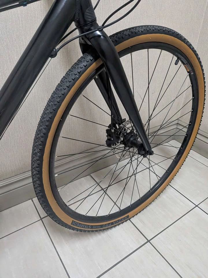 Garneau Hybrid Bike with hydraulic Disc Brakes - photo 3
