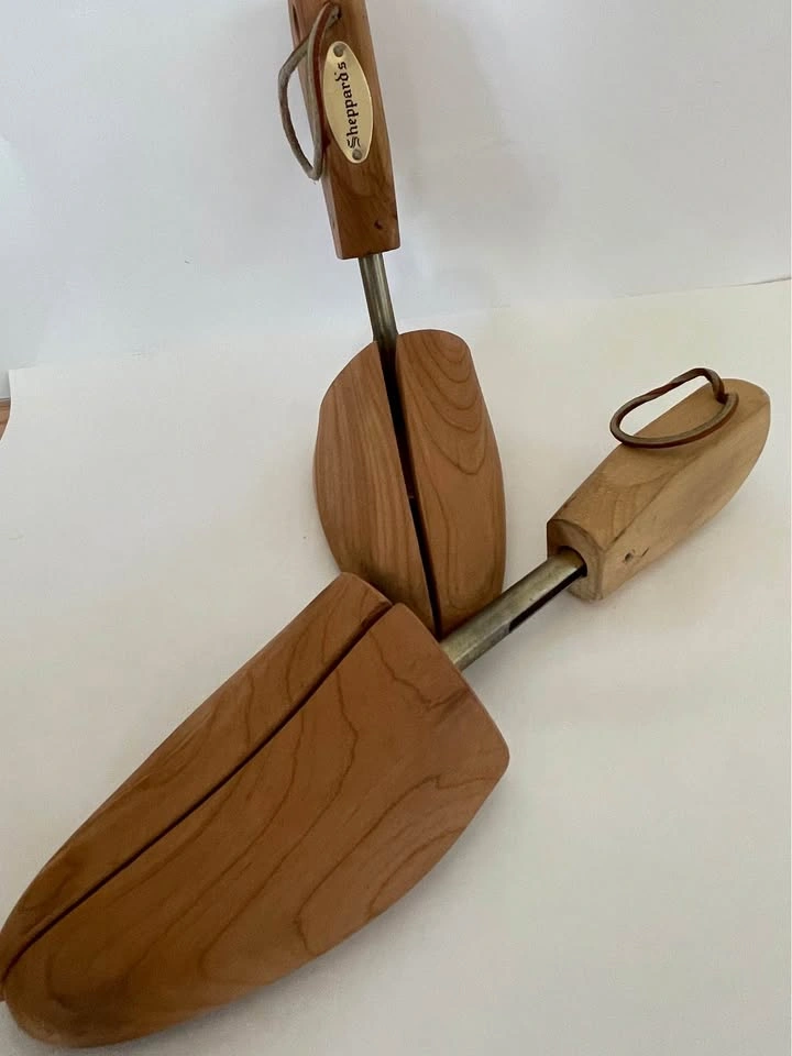 Sheppard's Cedar Shoe Trees Size M - photo 2