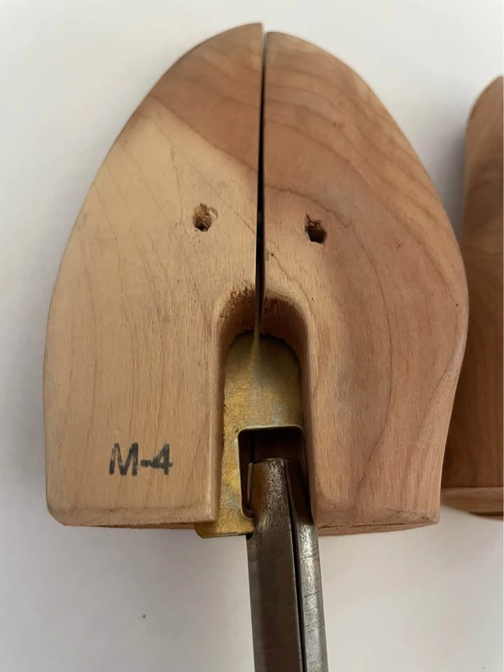 Sheppard's Cedar Shoe Trees Size M - photo 4
