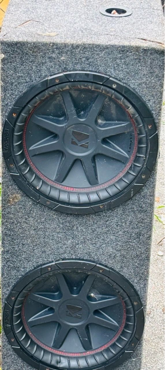 KICKER COMPVR 12” SUBWOOFER WITH RED SURROUND STITCHING - photo 2