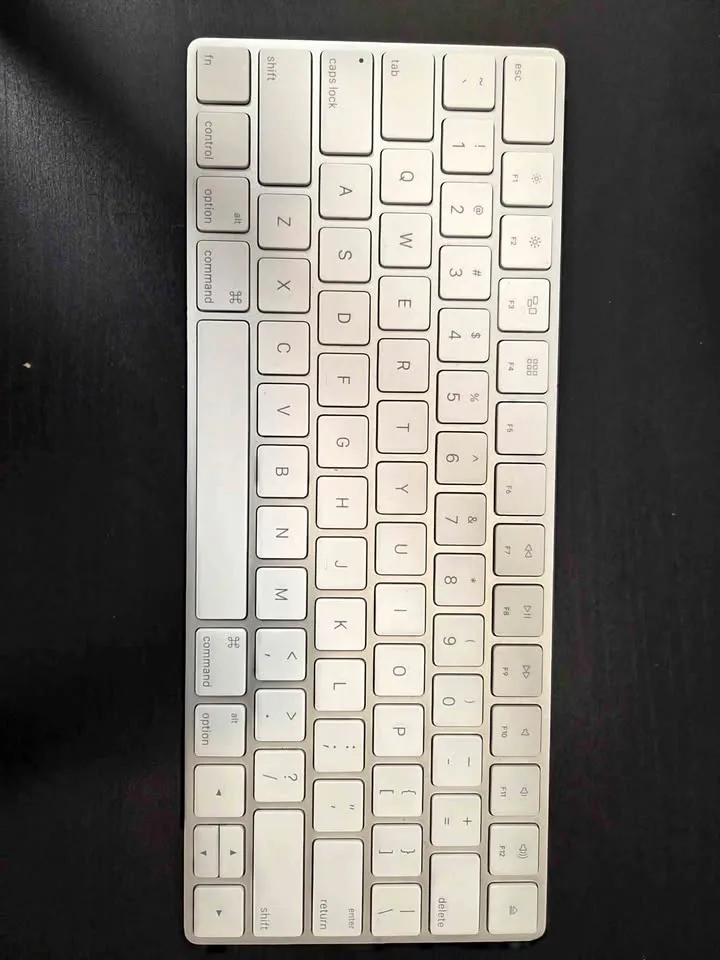 Apple magic keyboard thumbnail