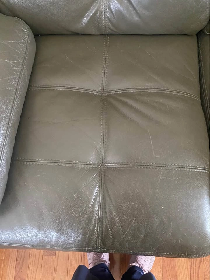 Leather love seat. Quality Simon Li design fine furniture. - photo 4