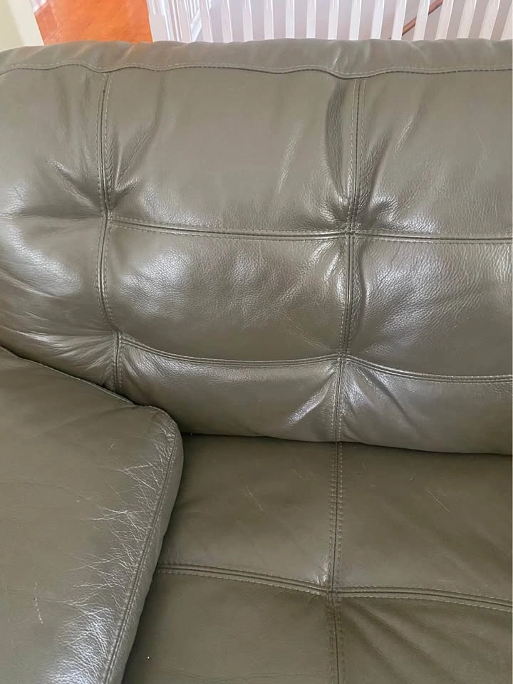 Leather love seat. Quality Simon Li design fine furniture. - photo 5