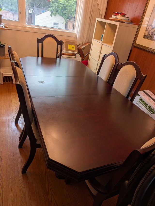dining table - photo 3