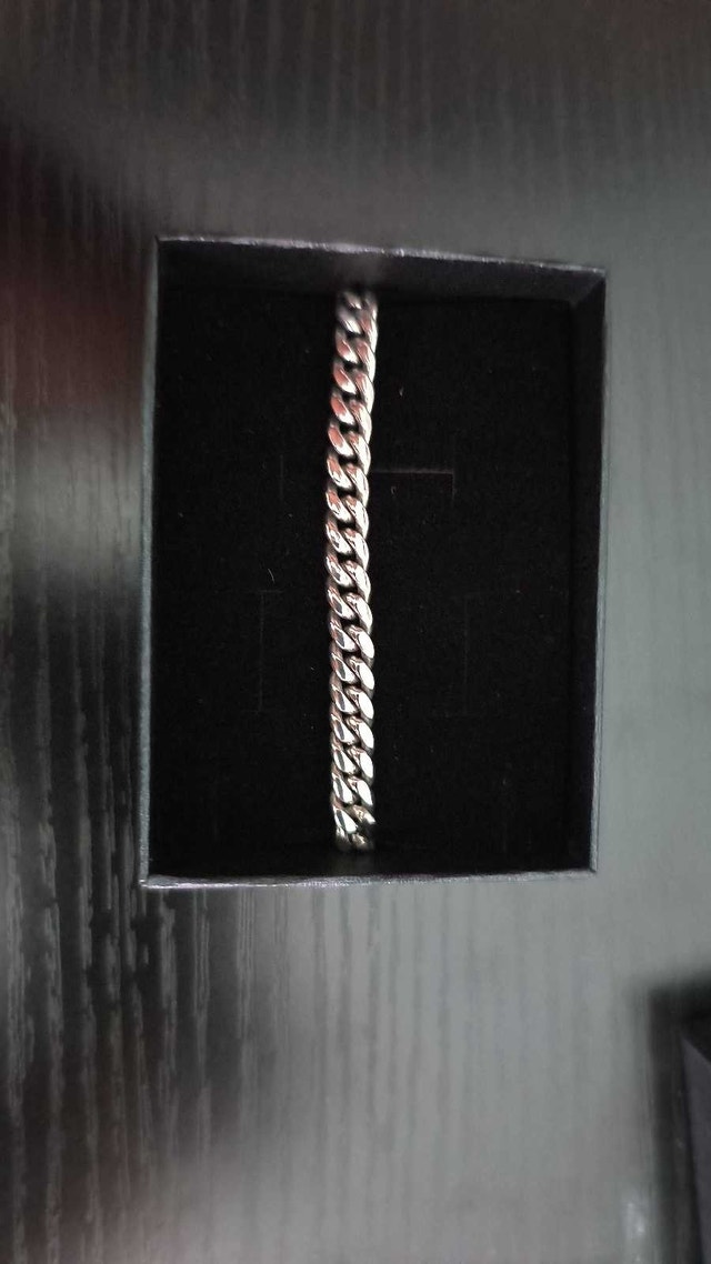 925 sterling silver bracelet (measurements in description)