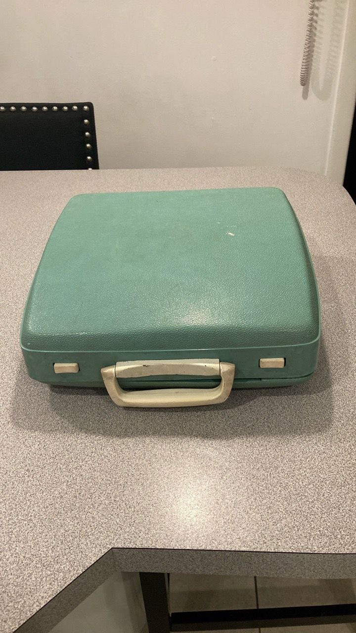 Smith-Corona Vintage Portable Typewriter - photo 5