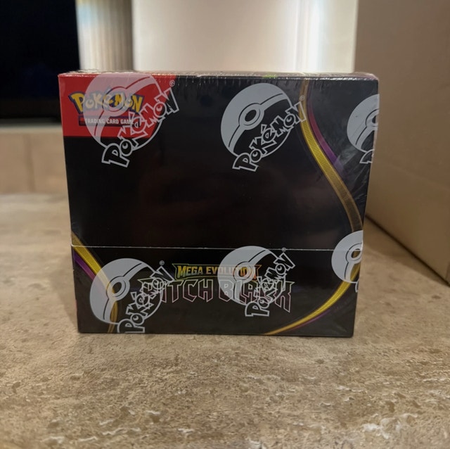 Trade/Sell POKEMON: Pitch Black Booster Box (36 Packs) - photo 2