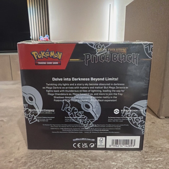 Trade/Sell POKEMON: Pitch Black Booster Box (36 Packs) - photo 3