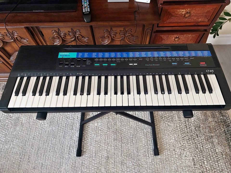 Vintage Casio CT-615 Electronic Keyboard With Stand