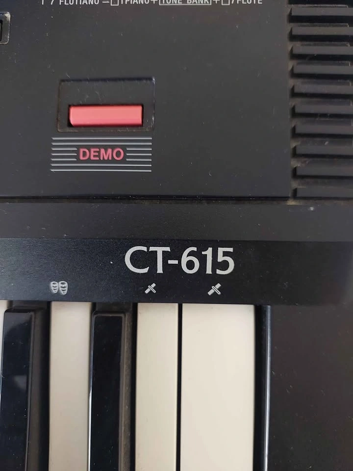 Vintage Casio CT-615 Electronic Keyboard With Stand - photo 3